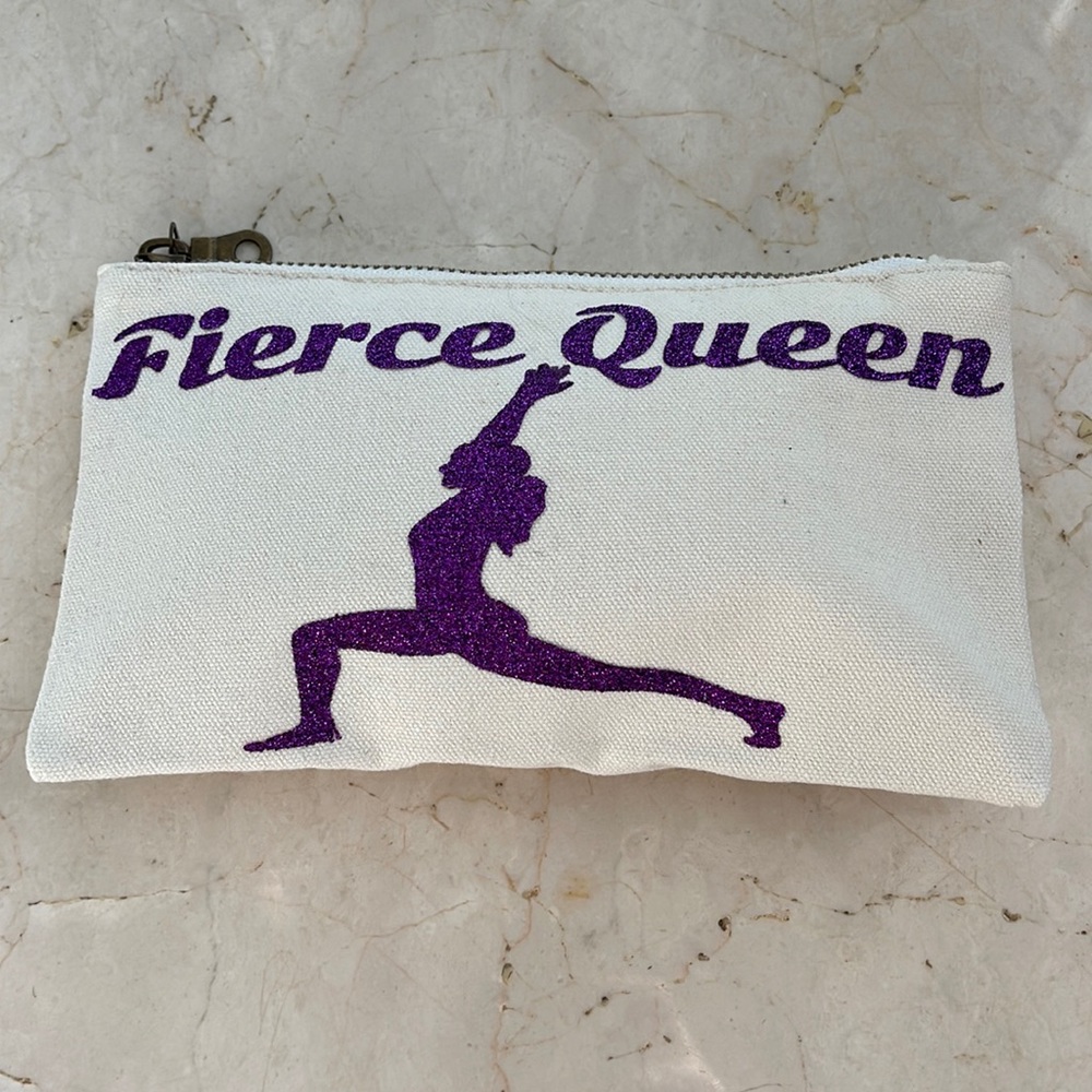 Canvas zipper pouch - FIERCE QUEEN